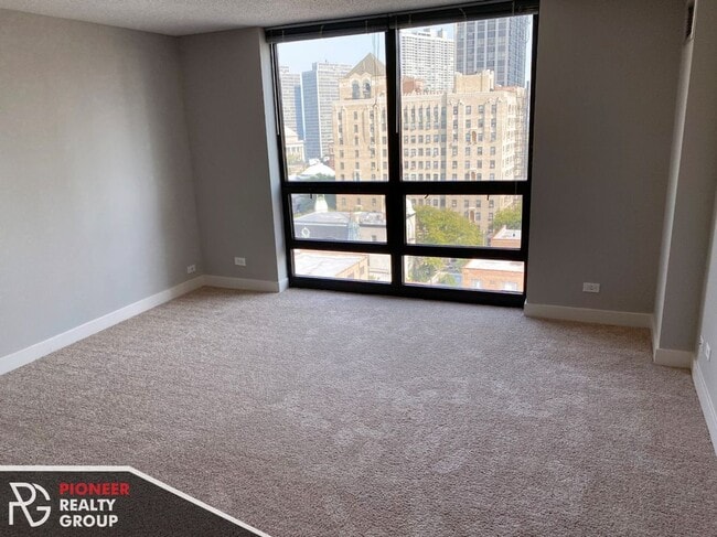 Photo - 2555 N Clark St Unidad 1504