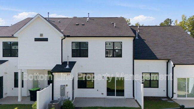 Photo - 730 Putney Hl Rd