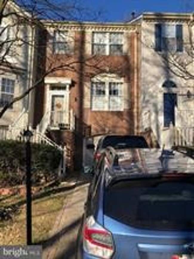 Building Photo - SPACIOUS TH IN OLNEY Rental