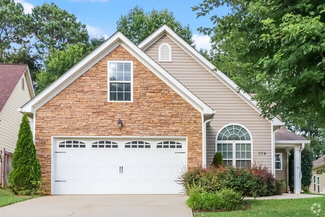 Building Photo - 224 Greenview Dr Rental