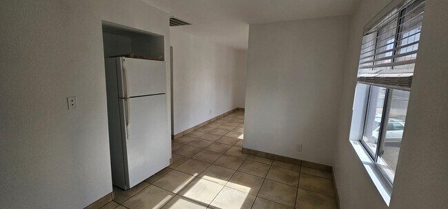 Photo - 1551 E Christy Dr Unit 4