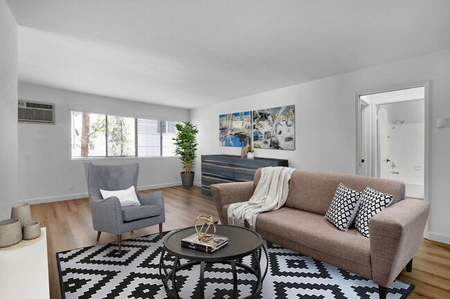 Photo - The French Quarter Cottage