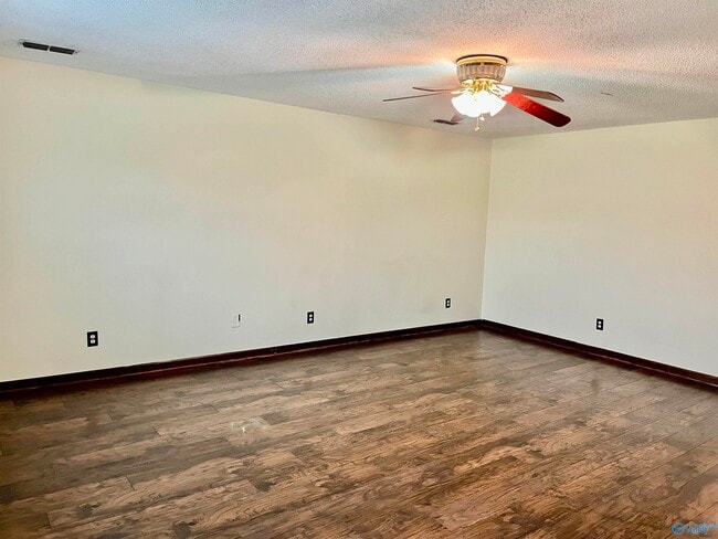 Photo - 2221 Westmead Dr SW