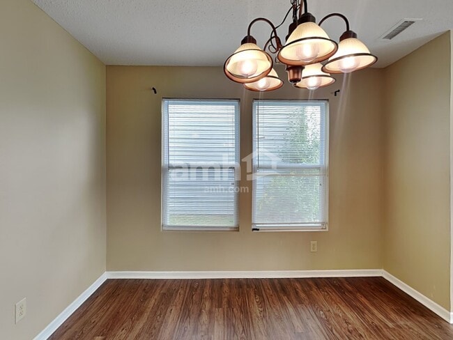 Photo - 10856 Grace Dr