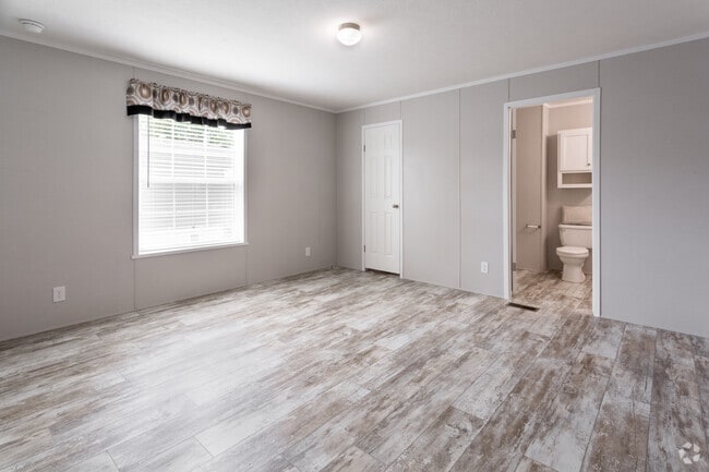 3BR,2BA,1152SF - The Diamond - Harbor Point Estates