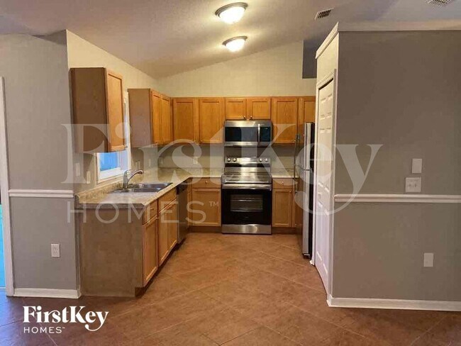 Photo - 1120 NW 11th Pl