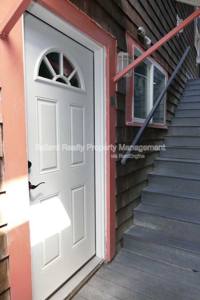 Photo - 469 N 36th St Unidad B