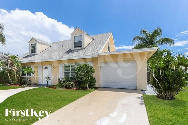 Photo - 584 Riverside Dr