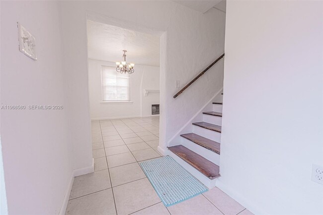 Photo - 528 SW 21st Ave