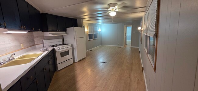 Photo - 760 Henry St