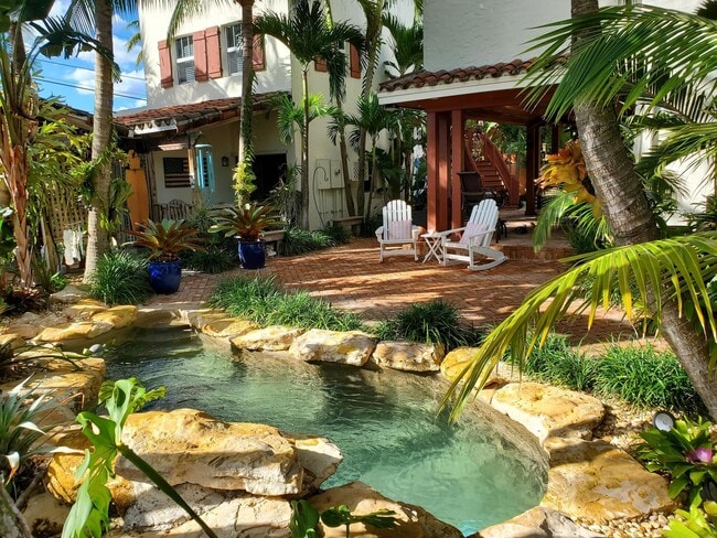 Photo - 226 NE 1st Ave Unit 2