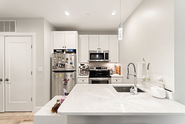 Photo - 1457 Tremont St Unidad 210