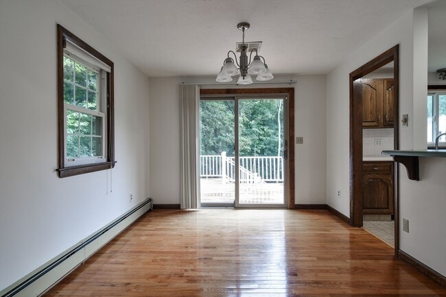 27 Woodland St