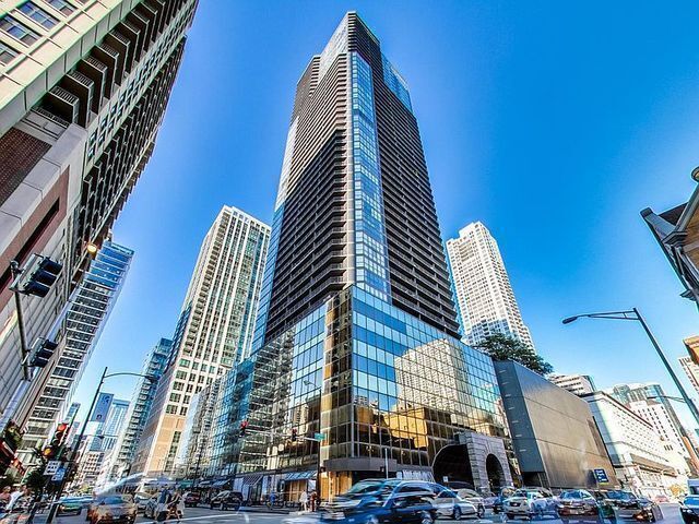 Photo - 10 E Ontario St Unit 3703