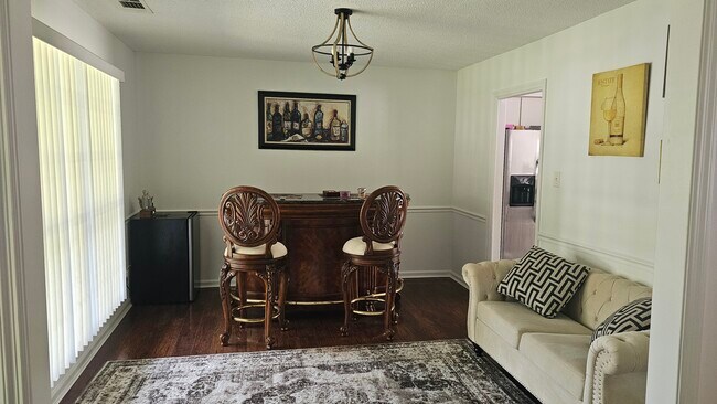 21 Quail Rd