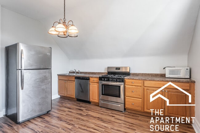 Photo - 2853 W Dickens Ave Condo Unit 2