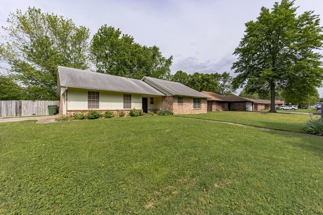 Building Photo - 3/ 2  Home for Rent!