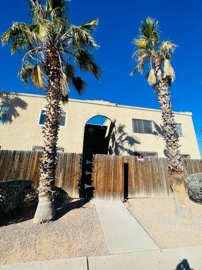 Photo - 2767 N Edith Blvd