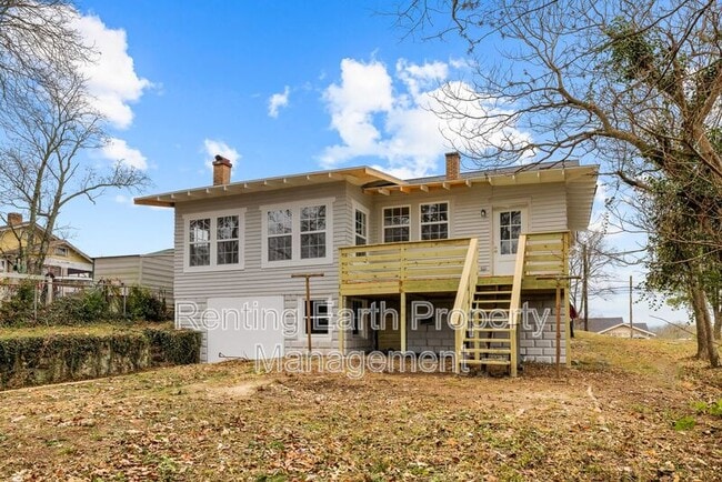 Photo - 2204 28th St N