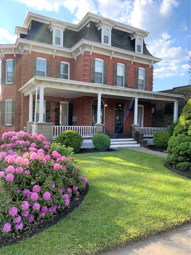 Photo - 116 Washington St Unit 2