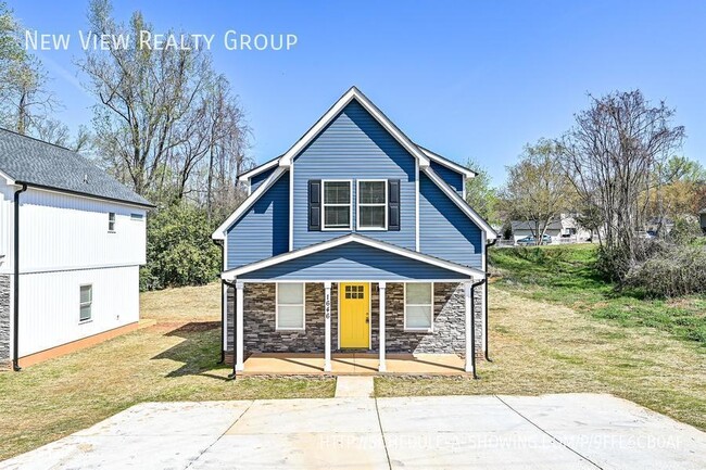 Photo - 1646 W Main St House