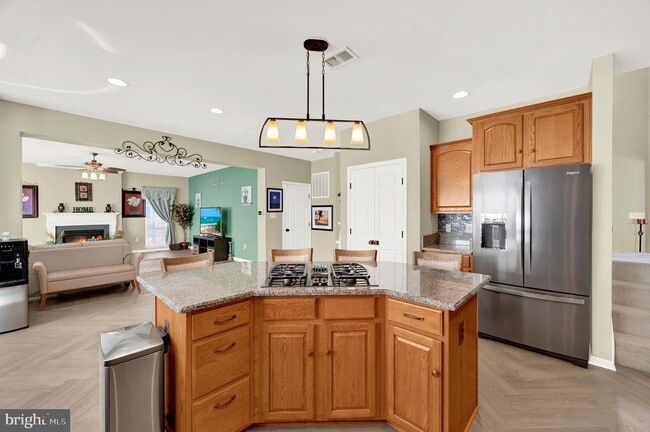 Photo - 533 Rubens Cir