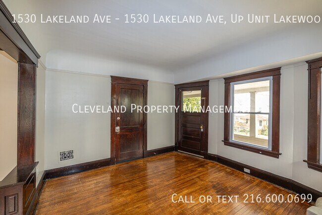 1530 Lakeland Ave Unit 1530 Lakeland Ave, Up Unit Lakewood, OH 44107