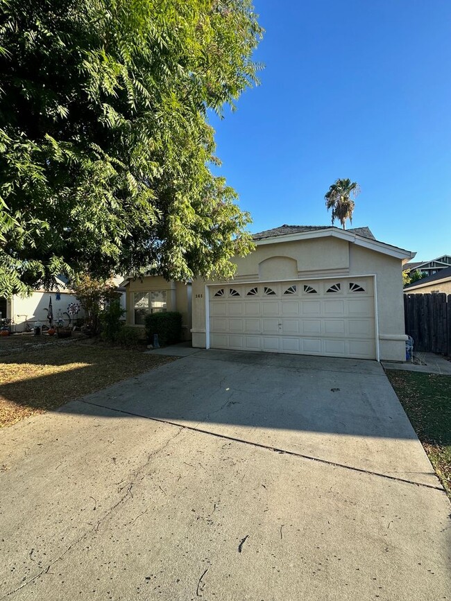 Spacious 3-Bed, 2-Bath Home! - Spacious 3-Bed, 2-Bath Home!