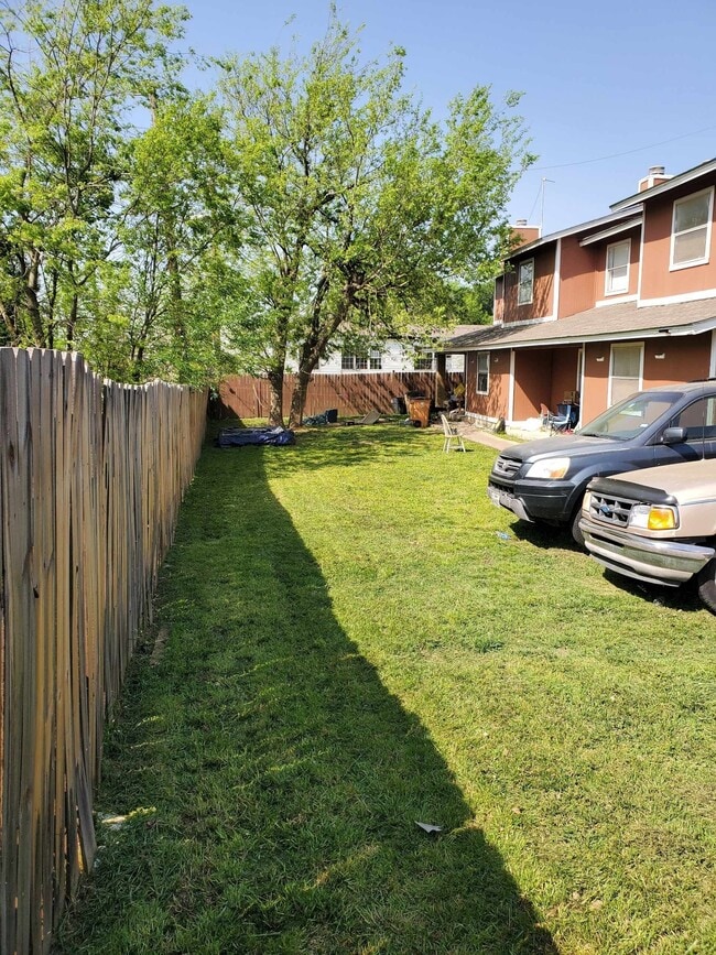 Photo - 8403 Colony Loop Dr Townhome