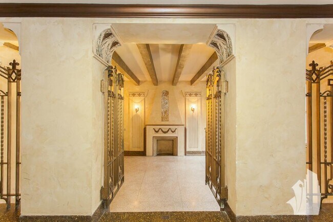 2600 N Kimball Ave Unit 103