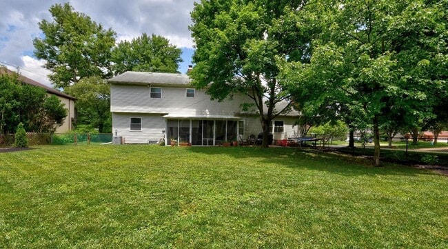 Photo - 303 Greenglade Ave