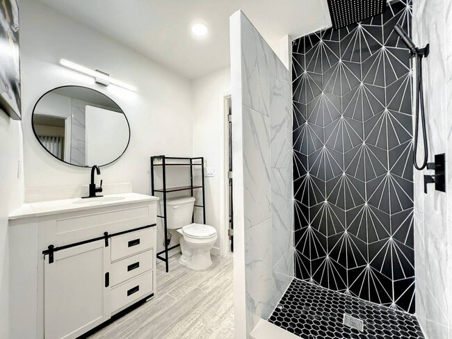 Photo - 1829 Hollenbeck Dr Unit 2