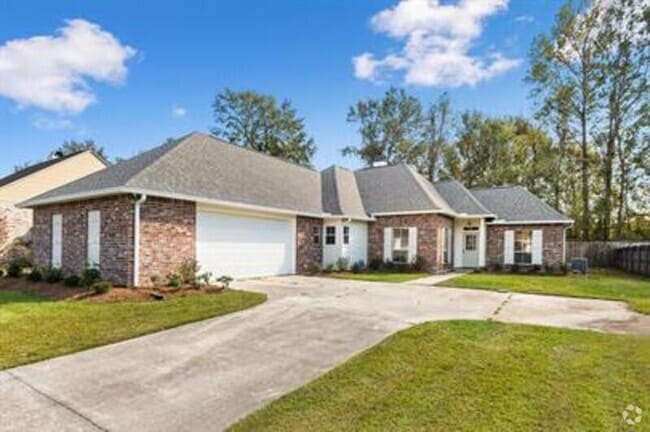 Building Photo - 10753 Fernbrook Ave Rental