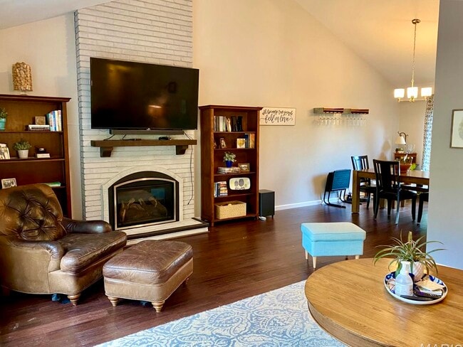 Photo - 9 Tree Hill Ct