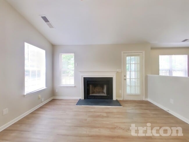 Photo - 6311 Spanish Moss Ln