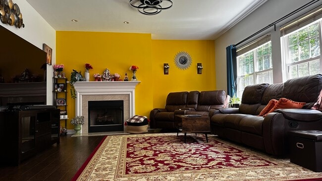 Photo - 8280 Chatham Oaks Dr