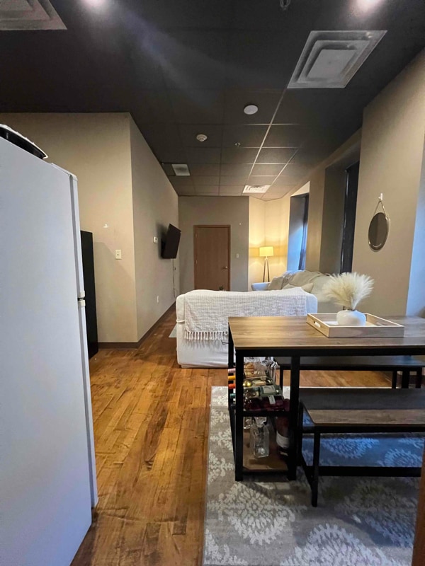 Photo - 17 W 2nd St Unit 201