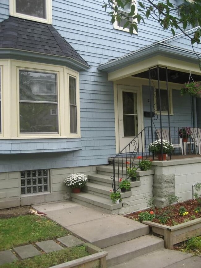 Photo - 7 Berkshire St Unit 7 Berkshire St