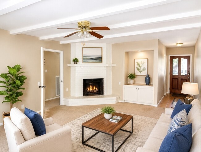 Photo - 6622 Castleview Ln