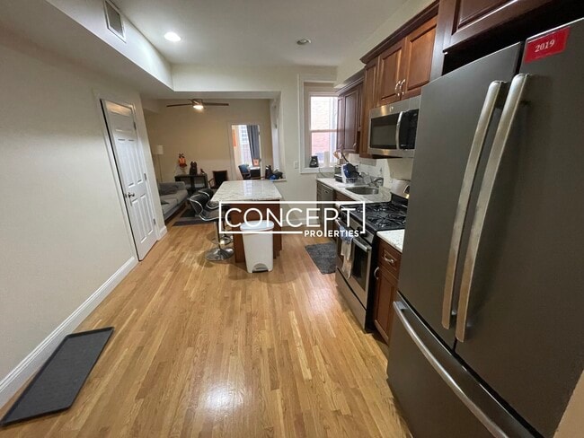 Photo - 1029 Tremont St Unit 2