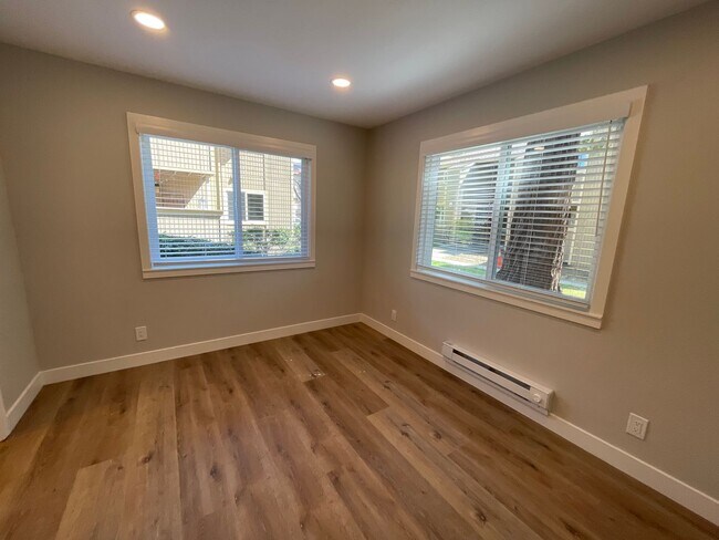 Photo - $500 MOVE IN SPECIAL!! RECENTLY REMODELED ...