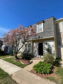 Photo - 8018 Revenna Ln