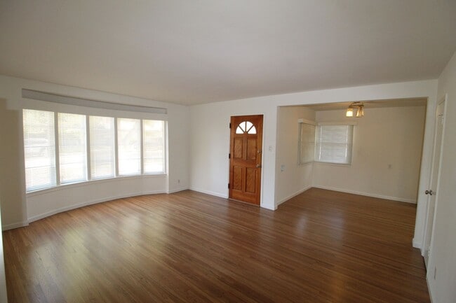 Photo - 86-90joanne Unidad 90 Joanne