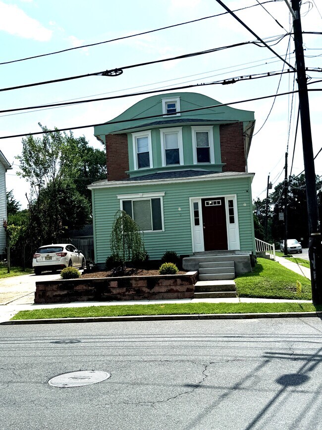 Photo - 2 E Mill Rd Unit 2c