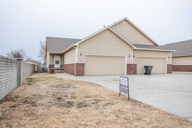 Photo - 1046 E Karla Ct