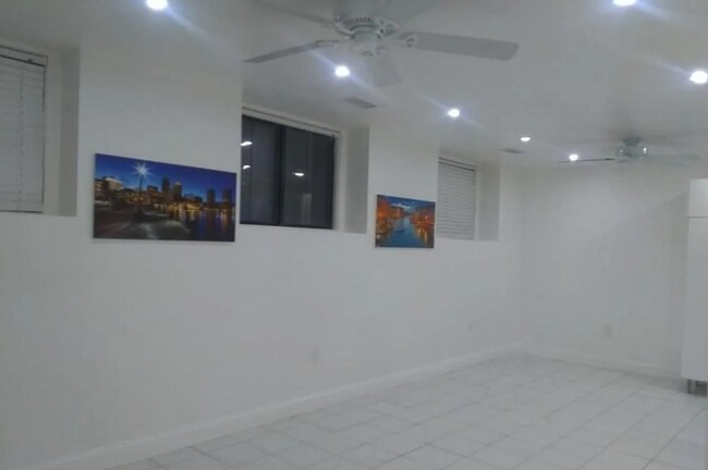 Photo - 10 Weston Ave Unit .