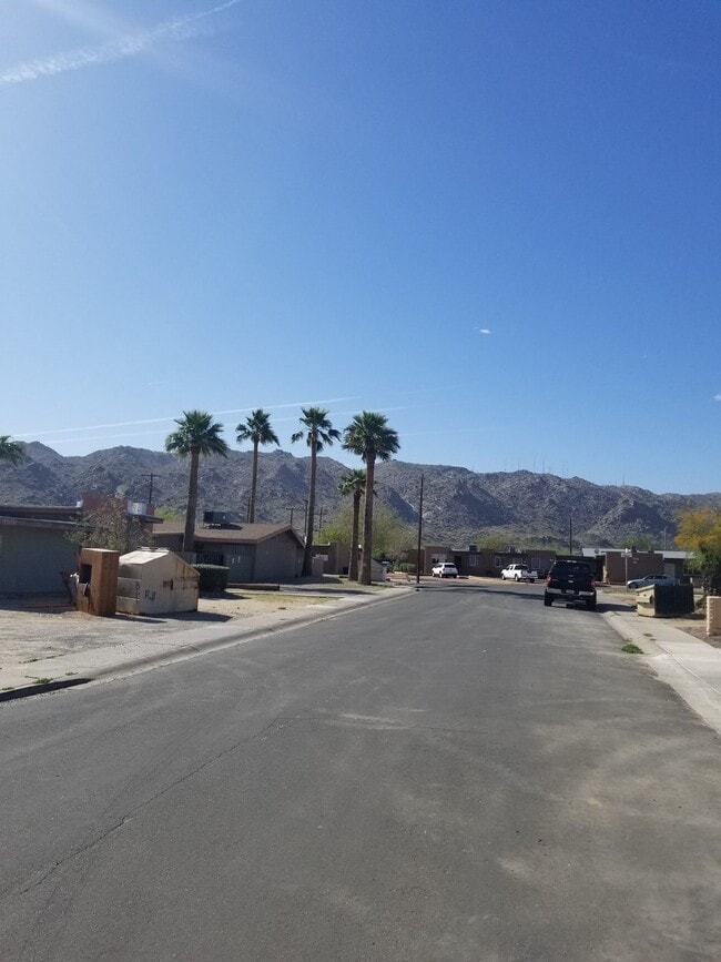 Photo - Charming Ground-Level 2BR/1BA with Private Patio Backyard