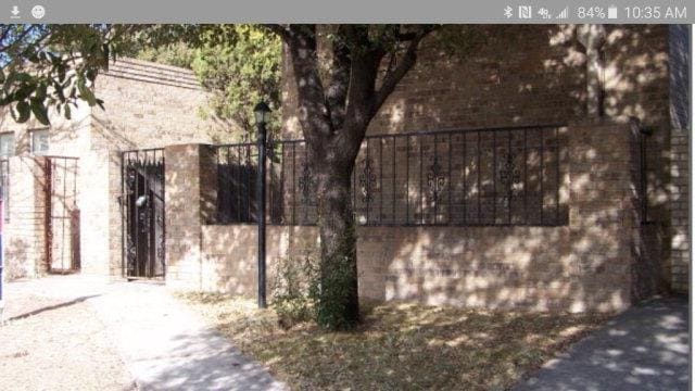 Building Photo - 926 N Lauderdale Ave