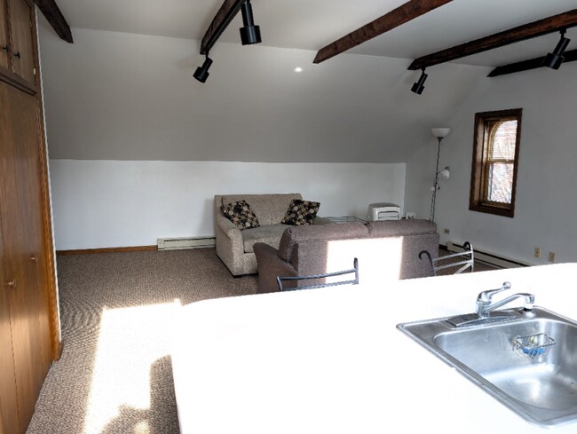 5329 Broadway Unit 5