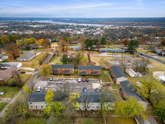 Hillside Townhomes - Hillside Townhomes